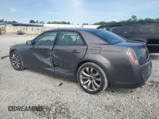 2014 Chrysler 300 S z VIN 2C3CCABGXEH373106, wystawiony jako Copart lot #56178895 z przebiegiem 100 064 mil mil oraz Szkoda całkowita • Salvage title. Historia ofert i sprzedaży dostępna na DreamBid. Obrazek 2.