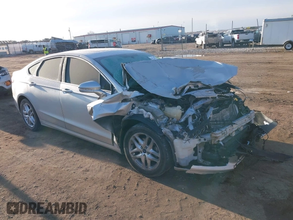 2015 Ford Fusion SE with VIN 1FA6P0HD9F5122600, listed as a IAAI auction lot 41920122 with 177,141 mi miles. Bid and sale history available at carsss.com. Image 1.