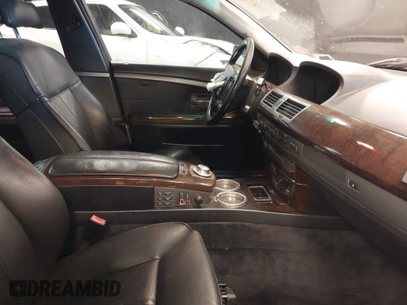2003 BMW 7 Series 745Li with VIN WBAGN63463DR08268, listed as a IAAI auction lot 41355287 with 210,333 mi miles and . Bid and sale history available at DreamBid. Image 5.