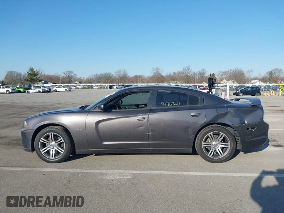 2013 Dodge Charger RT with VIN 2C3CDXCT3DH589938, listed as a IAAI auction lot 41773864 with 91,767 mi miles. Bid and sale history available at carsss.com. Image 14.