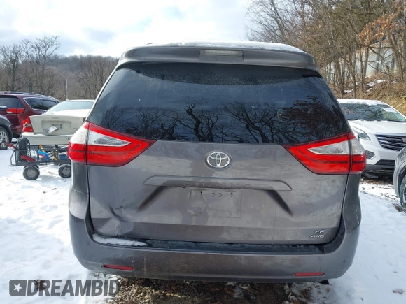 2017 Toyota Sienna LE with VIN 5TDJZ3DC5HS173134, listed as a IAAI auction lot 41256534 with 70,940 mi miles. Bid and sale history available at carsss.com. Image 17.