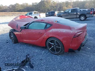2021 Toyota Supra 3.0 z VIN WZ1DB0C04MW041937, wystawiony jako Copart lot #58712405 z przebiegiem Nie podano mil oraz Szkody całkowita. Historia ofert i sprzedaży dostępna na DreamBid. Obrazek 2.
