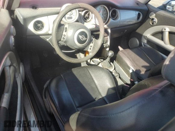 2002 MINI Hardtop with VIN WMWRC33492TC36548, listed as a Copart auction lot 46743455 with 144,260 mi miles and Clean Title. Bid and sale history available at DreamBid. Image 8.