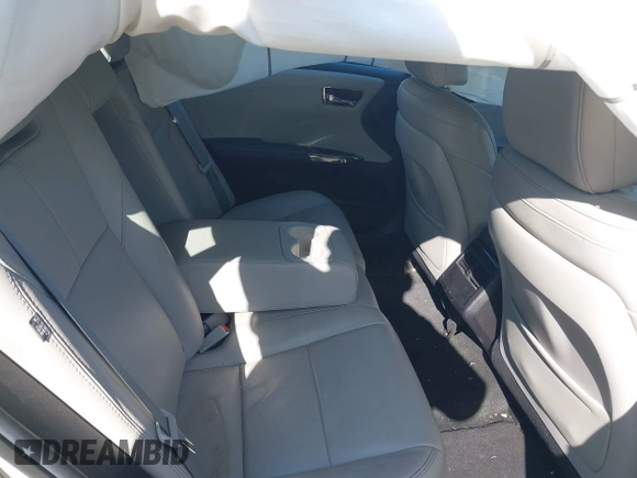 2014 Toyota Avalon Limited with VIN 4T1BK1EB7EU106282, listed as a IAAI auction lot 41608942 with Not Provided miles. Bid and sale history available at carsss.com. Image 8.