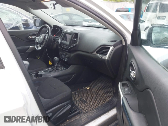 2019 Jeep Cherokee Latitude с VIN 1C4PJMCX9KD476710, выставлен на аукционе IAAI как лот 42447430 с пробегом 136 452 миль миль и . История ставок и продаж доступна на DreamBid. Изображение 5.