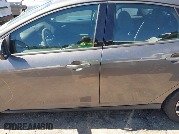 2012 Ford Focus SE with VIN 1FAHP3F2XCL433827, listed as a IAAI auction lot 41843960 with 156,343 mi miles. Bid and sale history available at carsss.com. Image 14.
