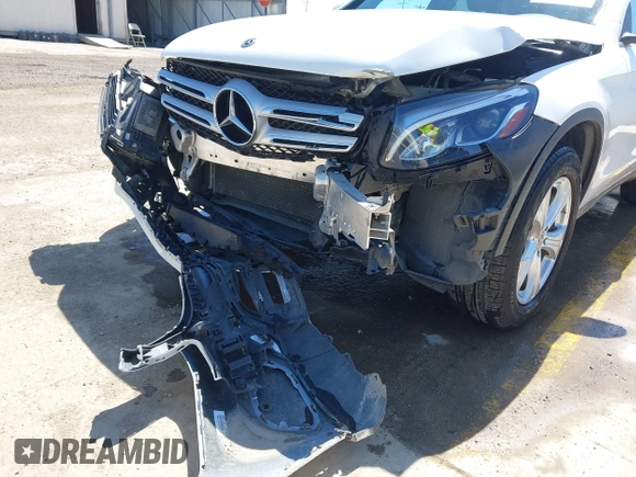 2018 Mercedes-Benz GLC 300 with VIN WDC0G4JB9JV056407, listed as a IAAI auction lot 41965217 with 77,228 mi miles and . Bid and sale history available at DreamBid. Image 6.