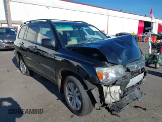 2007 Toyota Highlander Hybrid w/3rd Row with VIN JTEEW21A370043860, listed as a IAAI auction lot 41399409 with 174,570 mi miles. Bid and sale history available at carsss.com. Image 1.
