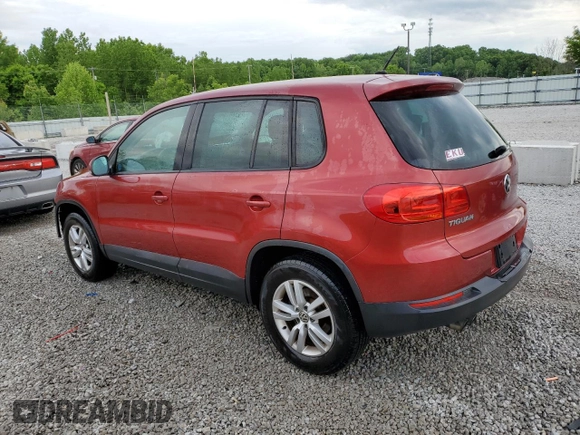 2012 Volkswagen Tiguan SE z VIN WVGAV7AX6CW002584, wystawiony jako Copart lot #56250235 z przebiegiem 153 220 mil mil oraz Szkoda całkowita • Salvage title. Historia ofert i sprzedaży dostępna na DreamBid. Obrazek 2.