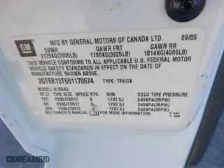 2006 GMC Sierra 1500 SLT with VIN 2GTEK13T061170674, listed as a IAAI auction lot 41680561 with 222,276 mi miles. Bid and sale history available at carsss.com. Image 9.