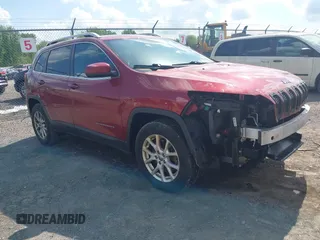 2016 Jeep Cherokee Latitude z VIN 1C4PJMCB9GW305472, wystawiony jako IAAI lot #42276395 z przebiegiem 112 621 mil mil oraz . Historia ofert i sprzedaży dostępna na DreamBid. Obrazek 1.