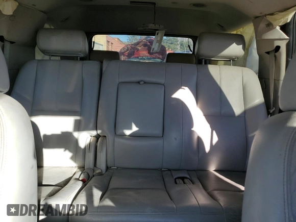 2008 GMC Yukon SLT 4SA z VIN 1GKFK13038R172640, wystawiony jako Copart lot #46718785 z przebiegiem 202 819 mil mil oraz Szkoda całkowita • Salvage title. Historia ofert i sprzedaży dostępna na DreamBid. Obrazek 10.