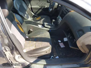 2012 Chevrolet Malibu LT w/2LT with VIN 1G1ZD5E01CF230643, listed as a IAAI auction lot 41832172 with 260,399 mi miles. Bid and sale history available at carsss.com. Image 5.