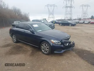 2018 Mercedes-Benz C C 300 with VIN 55SWF4KB3JU246606, listed as a IAAI auction lot 41844444 with 39,687 mi miles. Bid and sale history available at carsss.com. Image 1.