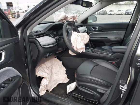 2022 Jeep Compass Latitude with VIN 3C4NJCBB8NT188411, listed as a IAAI auction lot 42011145 with 14,629 mi miles and . Bid and sale history available at DreamBid. Image 20.