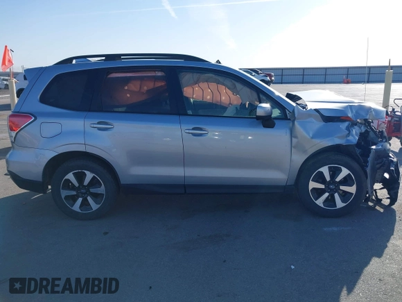 2017 Subaru Forester Premium with VIN JF2SJAGCXHH531331, listed as a IAAI auction lot 41802625 with 86,000 mi miles. Bid and sale history available at carsss.com. Image 13.
