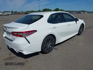 2018 Toyota Camry LE z VIN JTNB11HK2J3048094, wystawiony jako IAAI lot #42331953 z przebiegiem 239 000 mil mil oraz . Historia ofert i sprzedaży dostępna na DreamBid. Obrazek 4.