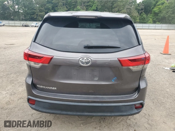 2018 Toyota Highlander LE with VIN 5TDZARFHXJS035987, listed as a Copart auction lot 57495055 with 125,642 mi miles and Salvage title. Bid and sale history available at DreamBid. Image 6.