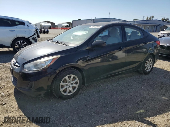 2012 Hyundai Accent GLS z VIN KMHCT4AE3CU048848, wystawiony jako Copart lot #57915275 z przebiegiem 142 282 mil mil oraz Tytuł czysty. Historia ofert i sprzedaży dostępna na DreamBid. Obrazek 1.