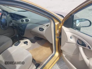 2001 Ford Focus SE with VIN 1FAFP34P81W369028, listed as a IAAI auction lot 40325039 with 147,277 mi miles and . Bid and sale history available at carsss.com. Image 5.