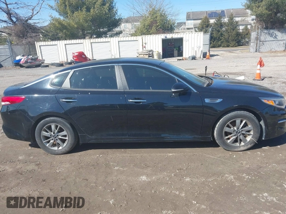 2016 Kia Optima LX Turbo with VIN 5XXGT4L18GG029739, listed as a IAAI auction lot 41496052 with 122,181 mi miles. Bid and sale history available at carsss.com. Image 13.