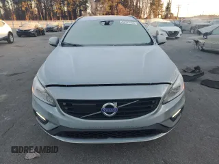 2018 Volvo V60 Dynamic with VIN YV140MELXJ2391007, listed as a Copart auction lot 88225395 with 56,206 mi miles and Salvage Title. Bid and sale history available at carsss.com. Image 5.