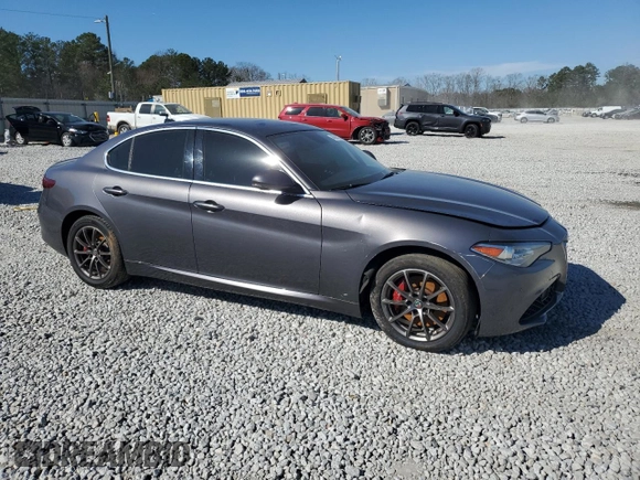 2018 Alfa Romeo Giulia with VIN ZARFAEDN4J7572553, listed as a Copart auction lot 46998825 with 111,778 mi miles and Salvage title. Bid and sale history available at DreamBid. Image 4.