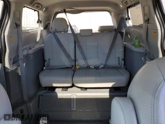 2011 Toyota Sienna XLE AAS с VIN 5TDYK3DC2BS096636, выставлен на аукционе Copart как лот 39746143 с пробегом 77 793 миль миль и На запчасти • Non repairable. История ставок и продаж доступна на DreamBid. Изображение 10.