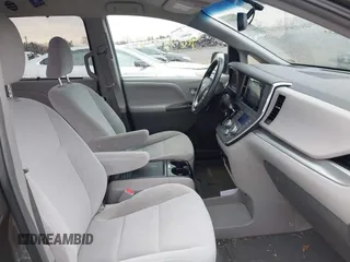 2016 Toyota Sienna LE AAS with VIN 5TDKK3DC2GS714907, listed as a IAAI auction lot 41679920 with 130,321 mi miles. Bid and sale history available at carsss.com. Image 5.