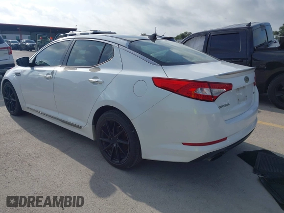 2013 Kia Optima SX с VIN 5XXGR4A61DG202977, выставлен на аукционе IAAI как лот 42725334 с пробегом 158 213 миль миль и . История ставок и продаж доступна на DreamBid. Изображение 3.