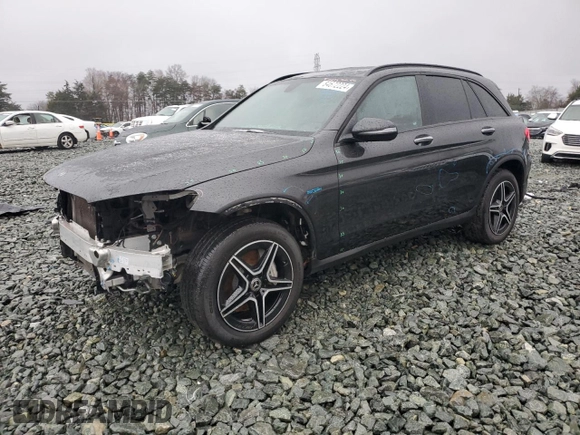 2020 Mercedes-Benz GLC 300 with VIN W1N0G8DBXLF817086, listed as a Copart auction lot 84672224 with 46,161 mi miles and Salvage title. Bid and sale history available at DreamBid. Image 1.