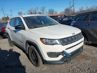 2018 Jeep Compass Sport with VIN 3C4NJCAB8JT263412, listed as a IAAI auction lot 41561089 with 94,275 mi miles. Bid and sale history available at carsss.com. Image 1.