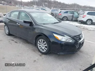 2017 Nissan Altima S z VIN 1N4AL3AP2HC147719, wystawiony jako IAAI lot #41390400 z przebiegiem 127 190 mil mil oraz . Historia ofert i sprzedaży dostępna na DreamBid. Obrazek 1.