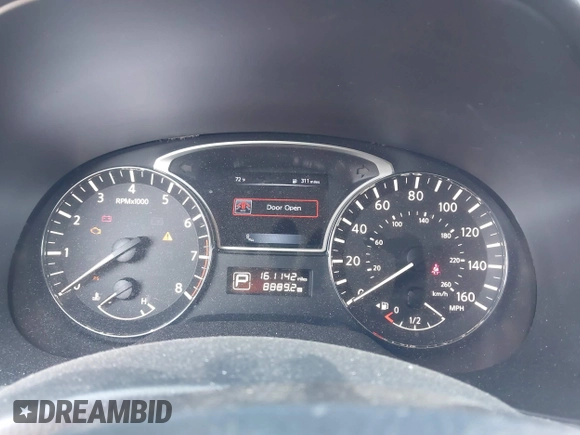 2015 Nissan Pathfinder Platinum with VIN 5N1AR2MN8FC693981, listed as a IAAI auction lot 42145556 with 161,142 mi miles and . Bid and sale history available at DreamBid. Image 7.