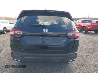2025 Honda Pilot Sport z VIN 5FNYG1H38SB030483, wystawiony jako IAAI lot #41694690 z przebiegiem 11 118 mil mil oraz . Historia ofert i sprzedaży dostępna na DreamBid. Obrazek 16.