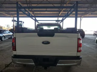 2022 Ford F-150 XL with VIN 1FTMF1C5XNKF26323, listed as a Copart auction lot 60160145 with 43,209 mi miles and Salvage title. Bid and sale history available at DreamBid. Image 6.