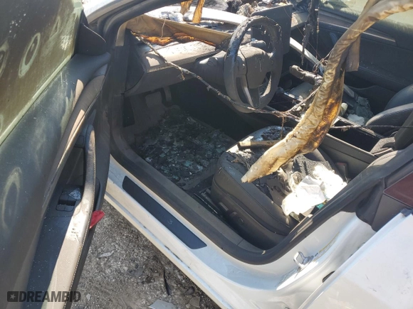 2021 Tesla Model 3 Standard Range Plus with VIN 5YJ3E1EA5MF082580, listed as a Copart auction lot 70601674 with 0 mi miles and Salvage Title. Bid and sale history available at carsss.com. Image 8.