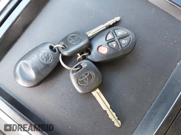 2011 Toyota Sienna LE AAS с VIN 5TDKK3DC9BS004718, выставлен на аукционе IAAI как лот 42602726 с пробегом 172 133 миль миль и . История ставок и продаж доступна на DreamBid. Изображение 11.