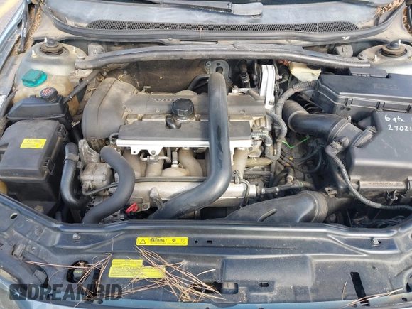 2002 Volvo V70 with VIN YV1SW58D421197371, listed as a IAAI auction lot 41678540 with 219,756 mi miles and . Bid and sale history available at DreamBid. Image 10.