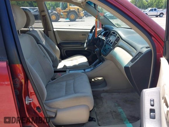2002 Toyota Highlander with VIN JTEGD21A720026972, listed as a IAAI auction lot 42335981 with 230,298 mi miles and . Bid and sale history available at DreamBid. Image 5.