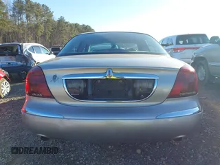 2002 Lincoln Continental with VIN 1LNHM97V12Y699605, listed as a IAAI auction lot 41235748 with 1 mi miles. Bid and sale history available at carsss.com. Image 17.