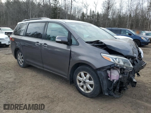 2017 Toyota Sienna XLE with VIN 5TDDZ3DC4HS167919, listed as a Copart auction lot 51430875 with 95,204 mi miles and Salvage Title. Bid and sale history available at DreamBid. Image 4.