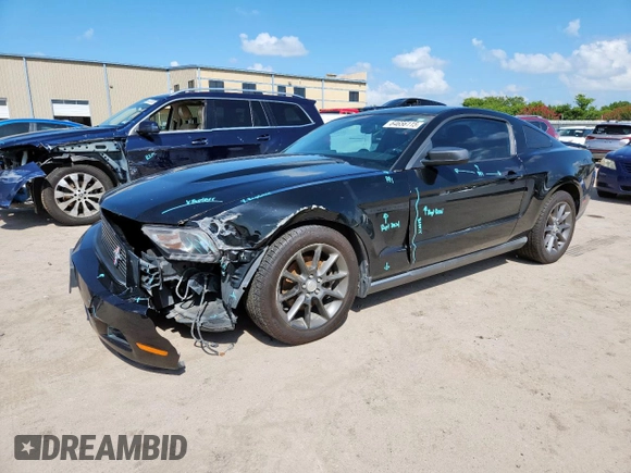 2012 Ford Mustang Premium z VIN 1ZVBP8AM3C5214411, wystawiony jako Copart lot #64656115 z przebiegiem 129 732 mil mil oraz Szkoda całkowita • Salvage title. Historia ofert i sprzedaży dostępna na DreamBid. Obrazek 1.