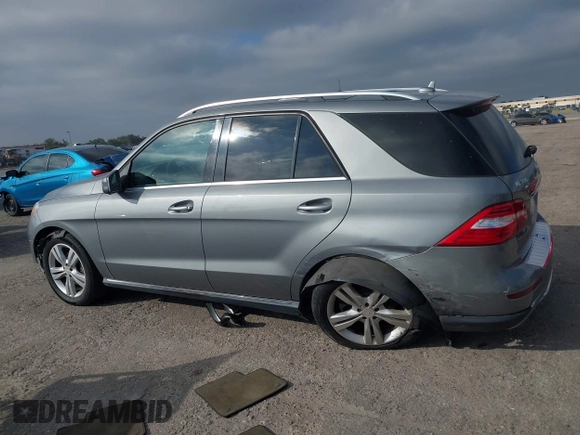 2013 Mercedes-Benz M 350 with VIN 4JGDA5JB1DA166972, listed as a IAAI auction lot 41166335 with 153,059 mi miles and . Bid and sale history available at DreamBid. Image 14.