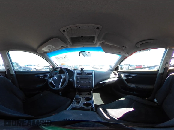 2014 Nissan Altima S with VIN 1N4AL3AP2EN334894, listed as a IAAI auction lot 41761285 with 138,636 mi miles and . Bid and sale history available at carsss.com. Image 19.