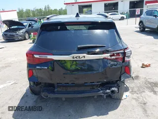 2023 Kia Seltos S z VIN KNDEU2AA4P7371547, wystawiony jako IAAI lot #42242913 z przebiegiem 35 374 mil mil oraz . Historia ofert i sprzedaży dostępna na DreamBid. Obrazek 16.