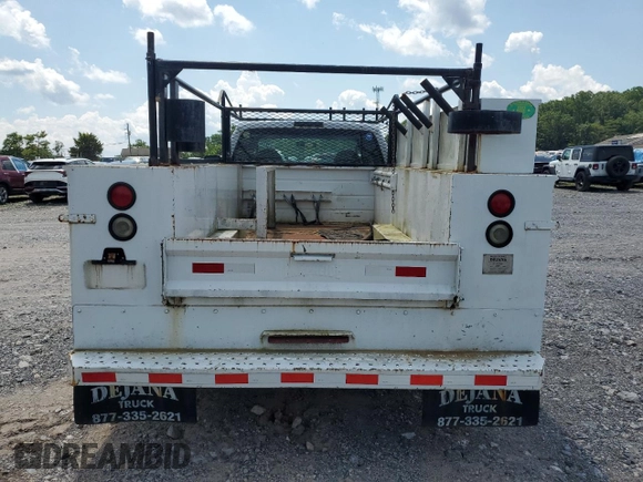 2008 Ford F-350 XL with VIN 1FDWX36Y98ED93821, listed as a Copart auction lot 64868755 with 71,667 mi miles and Clean title. Bid and sale history available at DreamBid. Image 6.