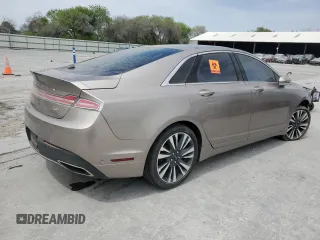 2019 Lincoln MKZ Reserve II z VIN 3LN6L5E99KR633939, wystawiony jako Copart lot #50454485 z przebiegiem Nie podano mil oraz Szkoda całkowita • Salvage title. Historia ofert i sprzedaży dostępna na DreamBid. Obrazek 3.