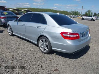 2010 Mercedes-Benz E-Class E 350 Luxury with VIN WDDHF8HB1AA112443, listed as a IAAI auction lot 42099555 with 145,255 mi miles. Bid and sale history available at carsss.com. Image 3.