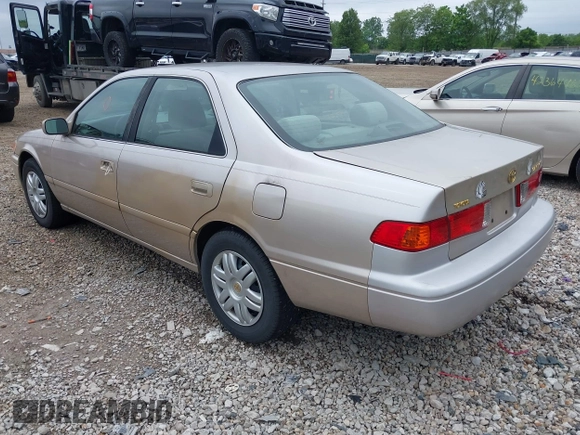 2001 Toyota Camry CE с VIN 4T1BG22K21U801890, выставлен на аукционе IAAI как лот 42379696 с пробегом 193 497 миль миль и . История ставок и продаж доступна на DreamBid. Изображение 3.